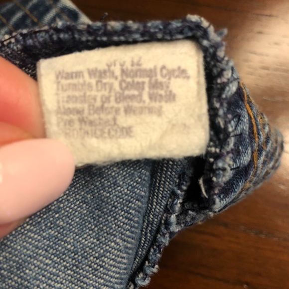 Rare-Levi’s 70’s Vintage wide/flare leg jeans with elastic waist & high rise. - Picture 10 of 15